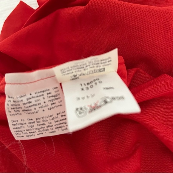 VTG Yves Saint Laurent sz S Red Logo Tee Gold YSL Short Sleeve - Picture 10 of 11